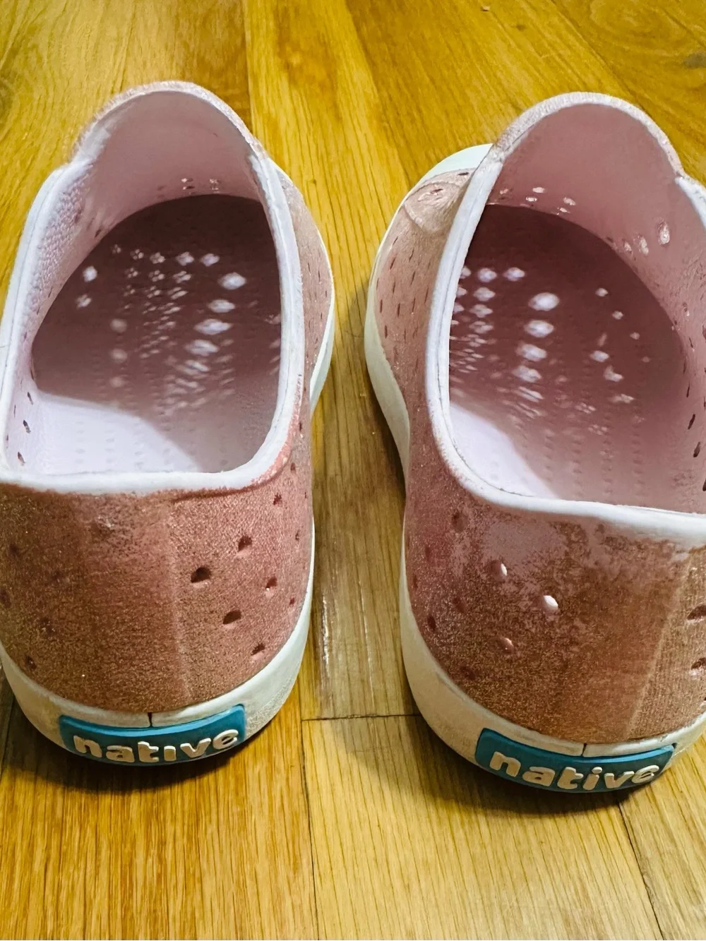 Native Kids Glitter Pink Slip-On Sandals